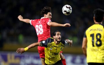 بازی مرگ و زندگی مدعیان؛ نصف جام روی میز پرسپولیس و سپاهان/زنگ خطر برای پرسپولیس قبل از بازی بزرگ