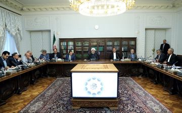  جهانگیری: نرخ دلار از فردا 4200 تومان است