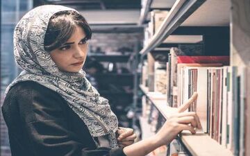 عکس هنری و جالبی که احسان کرمی از پریناز ایزدیار گرفت