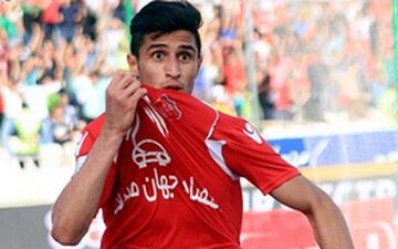 
اقدام جالب بازیکن پرسپولیس در فینال لیگ قهرمانان اروپا +عکس