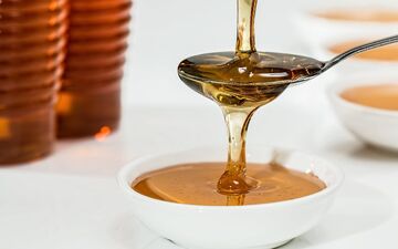 عسل‌درمانی کنید