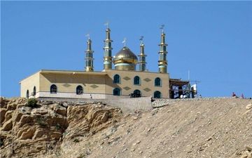آغاز طرح توسعه آستانه امامزاده احمد پلدختر