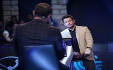 در آوردن ادای "محمدرضا گلزار" و برنامه‌اش در تلویزیون