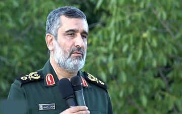 سردار حاجی‌زاده: در حوزه فناوری به خودروسازان کمک می‌کنیم/ سپاه به دنبال تصدی‌گری در این حوزه نیست
