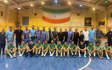 نمایندگان مجلس شورای اسلامی در تمرین تیم ملی آقایان حضور یافتند