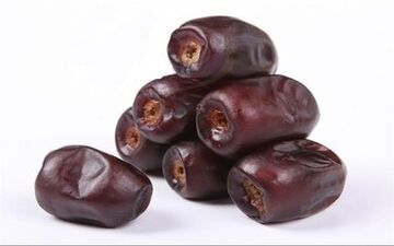 با احتیاط خرما مصرف کنید!