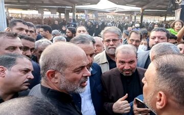  وزیر کشور: تا ساعاتی دیگر ازدحام زائران در مرز مهران کاهش می‌یابد 