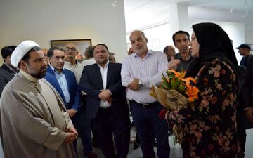 نمایشگاه عکس و نقاشی با عنوان تا ثریا