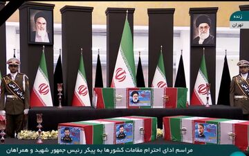 ورود همزمان امیر قطر به تهران و ادای احترام مقامات کشور عمان به مقام شهدای خدمت + ویدئو