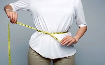 لاغری شکم و پهلو با روش‌های طب سنتی | چگونه با گیاهان دارویی و تمرینات شکمی به شکل بدنی زیبا دست یابیم؟