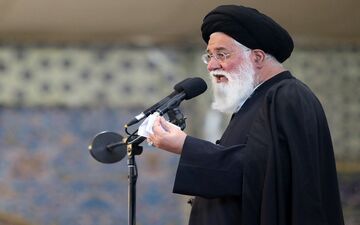 
امام جمعه مشهد: موسیقی را حرام نمی‌دانم/با برگزاری کنسرت در سراسر کشور مخالفم
