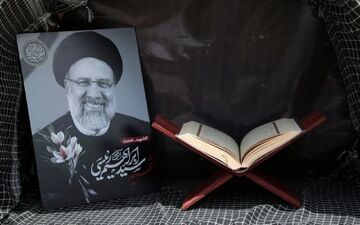 ویدئویی غم انگیز از محل دفن رییس جمهور شهید 