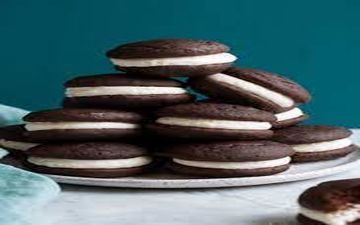 این شیرینی جذاب رو حتما درست کن | طرز تهیه ووپی پای شکلاتی!