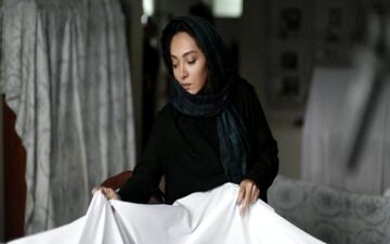 
«آذر» از آرای مردمی جشنواره فیلم فجر ۳۵ خارج شد