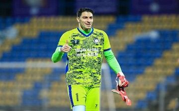 اخباری رسماً به گل‌گهر پیوست؛ پرسپولیس از جذب دروازه‌بان ملی‌پوش بازماند