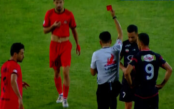 اخراج سروش رفیعی بعد از تائید VAR + ویدئو