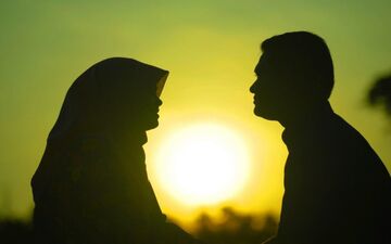 رابطه جنسی  با همسر در در ماه مبارک رمضان‌|نظر علما در این باره چیست؟ 