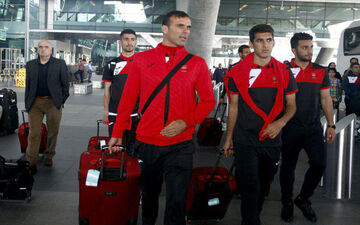 کاروان تیم فوتبال پرسپولیس به امارات رفت