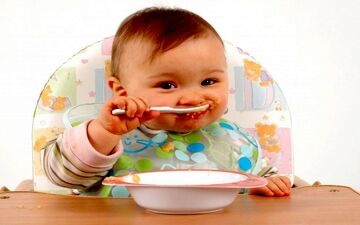 بررسی غذاهای ممنوعه برای نوزادان