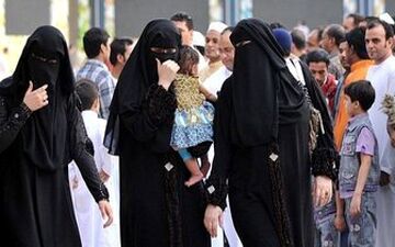  عکس جنجالی از بازی حرام زنان عربستان در مسجد الحرام