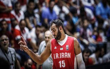 ناراحتی حدادی، تمرین تنهایی و غیبت در اردوی چین