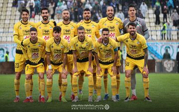 کارترون با سیستم سه دفاعه به دنبال صعود؛ ترکیب سپاهان مشخص شد