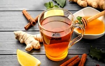معجون‌های پاکسازی: آیا چای سبز و زنجبیل واقعاً سموم را از بدن دفع می‌کنند؟