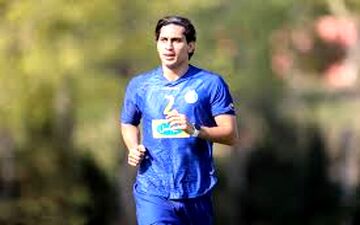 آیا نادری به بازی استقلال و پرسپولیس می رسد؟