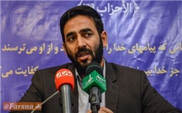 صف بازاریان معترض به‌سرعت از اخلال‌گران جدا شد/ باید به اصناف تریبون بدهیم