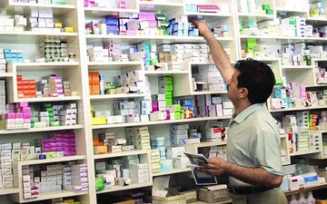 بدخطی نسخه ها موجب سردرگمی داروسازان