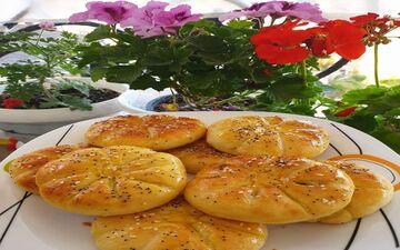 عصرانه فوق العاده |  کلوچه ژامبون و قارچ