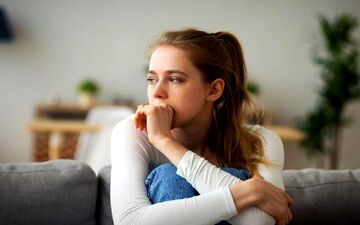مراقب این ۱۰ علائم خطر باشید؛ نشانه‌های خیانت زن متأهل به شوهر