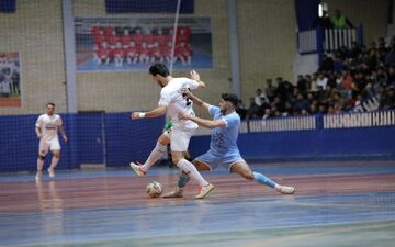 فصل جدید لیگ برتر فوتسال با شکست گیتی پسند و پیروزی مس آغاز شد