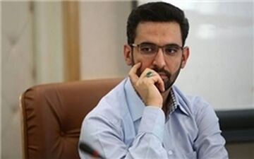 کنایه سنگین آذری جهرمی به «دوستان عزیز سایبری»
