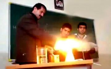  انفجار آزمایش آقا معلم سر زنگ شیمی در ایران!+فیلم