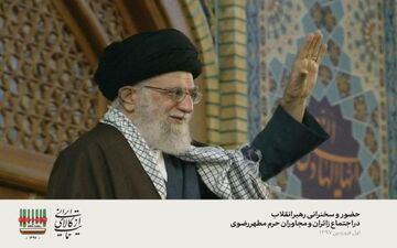 رهبر انقلاب:امروز در دنیا هیچ کشوری به استقلال ملت ایران نمی‌رسد