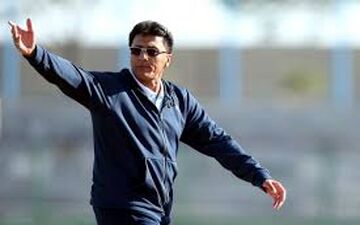 4 تا به پرسپولیس زده ام که 3 گل آن با پیراهن استقلال بوده