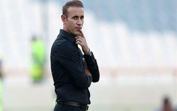 گل‌محمدی از سرمربیگری پرسپولیس استعفا داد
