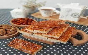 طرز تهیه این نان خوشمزه رو یاد بگیر| آموزش  نان قندی !