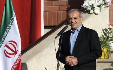 پزشکیان: دانش‌آموزان مانند طلا هستند؛ تمام توان دولت برای رشد دانش‌آموزان به کار گرفته می‌شود