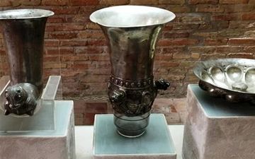 موزه تاریخی فلک‌الافلاک به خارج از قلعه منتقل می شود