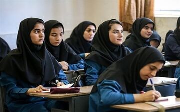 ۴ سناریو برای بازگشایی مدارس/دانش‌آموزان روزهای ۵شنبه به مدرسه می‌روند
