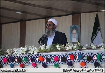 حواشی سفر روحانی به زاهدان + تصاویر