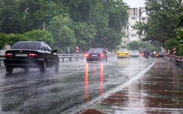 
پلیس راه تهران هشدار داد؛ جاده‌ها در ساعات آینده لغزنده می‌شوند
