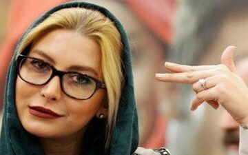 سلفی تو ماشینی فریبا نادری (عکس)