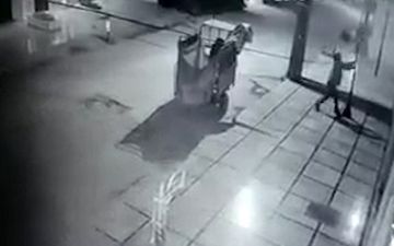 سرقت تیر چراغ برق در اهواز! + فیلم 