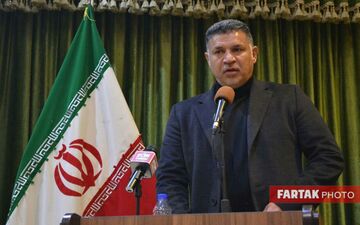 مشکلات زلزله زدگان و اشک هایی که نگذاشت دایی صحبت هایش را به پایان برساند + فیلم
