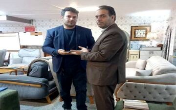بازگرداندن گوشی ۹۰۰ میلیون ریالی به صاحبش توسط مامور وظیفه‌شناس معاونت اجتماعی کرمانشاه