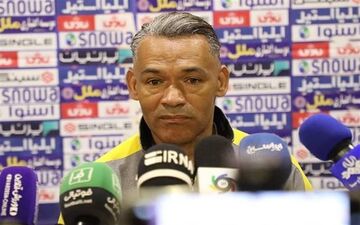 مورایس: AFC باید دلیل روشن تری برای کسر 3 امتیاز از سپاهان می آورد