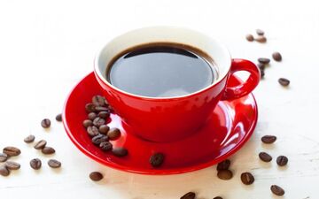 بدن ما روزانه چقدر نیاز به کافئین دارد؟